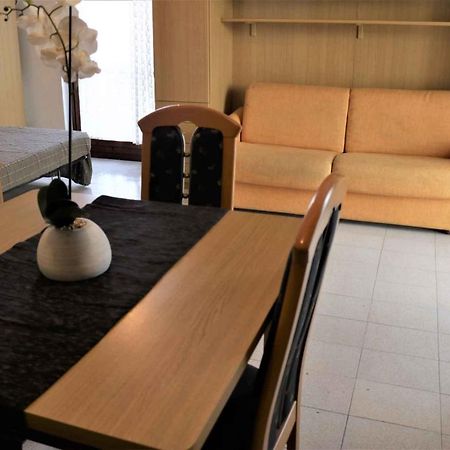 Studio In Lazise/Gardasee 21938 Kültér fotó